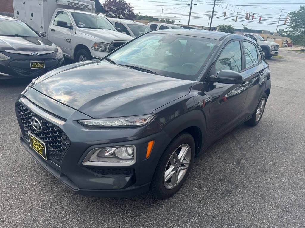 2021 HYUNDAI KONA SE