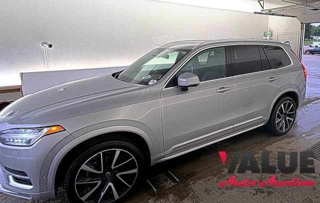 2023 VOLVO XC90 B6 Plus