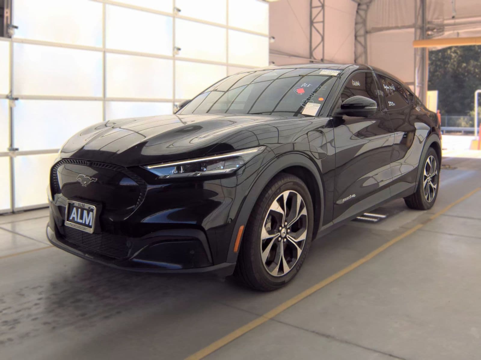 2021 FORD MUSTANG MACH-E Select