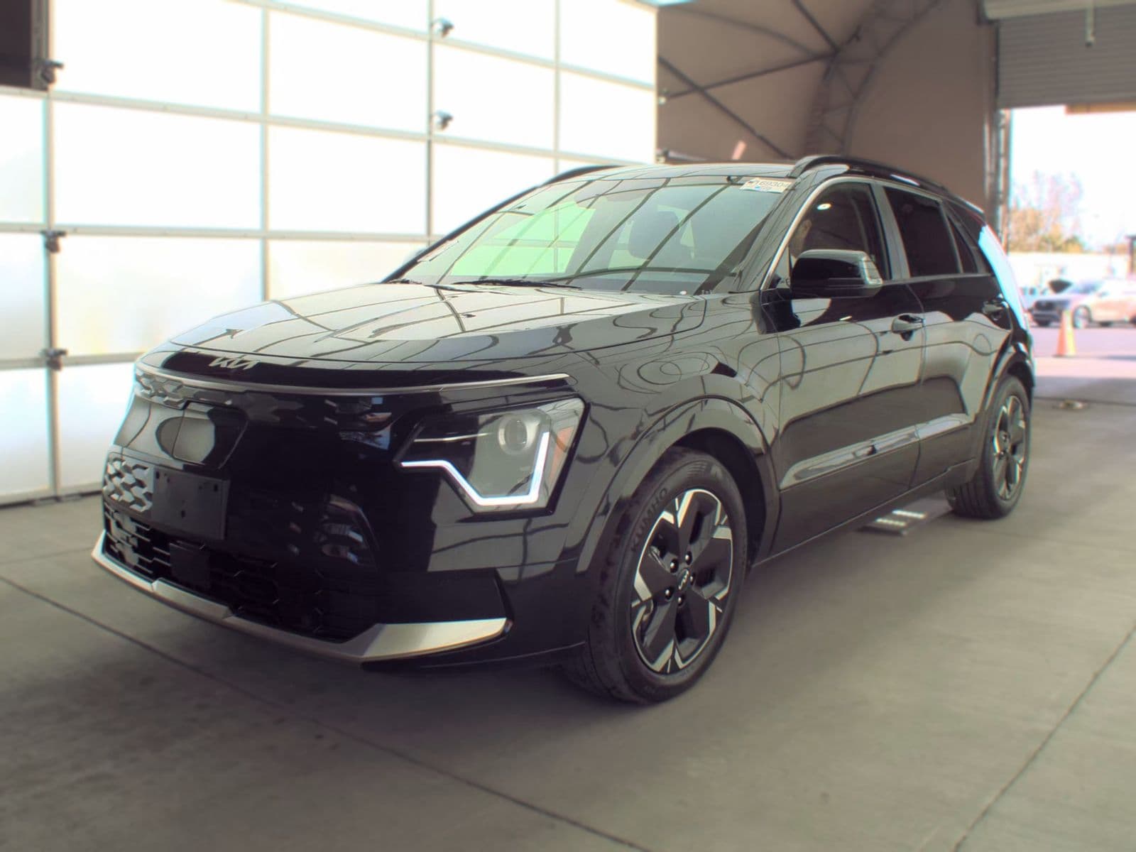2023 KIA NIRO EV Wind