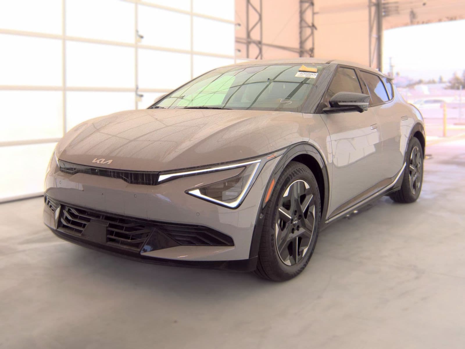 2025 KIA EV6 Wind