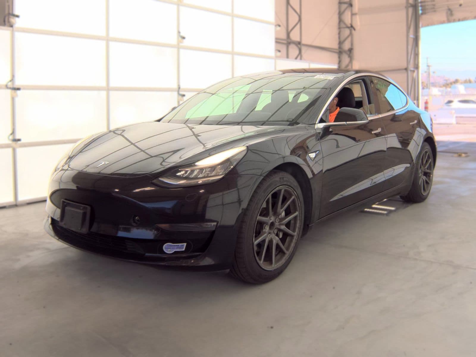 2018 TESLA MODEL 3 MID Range