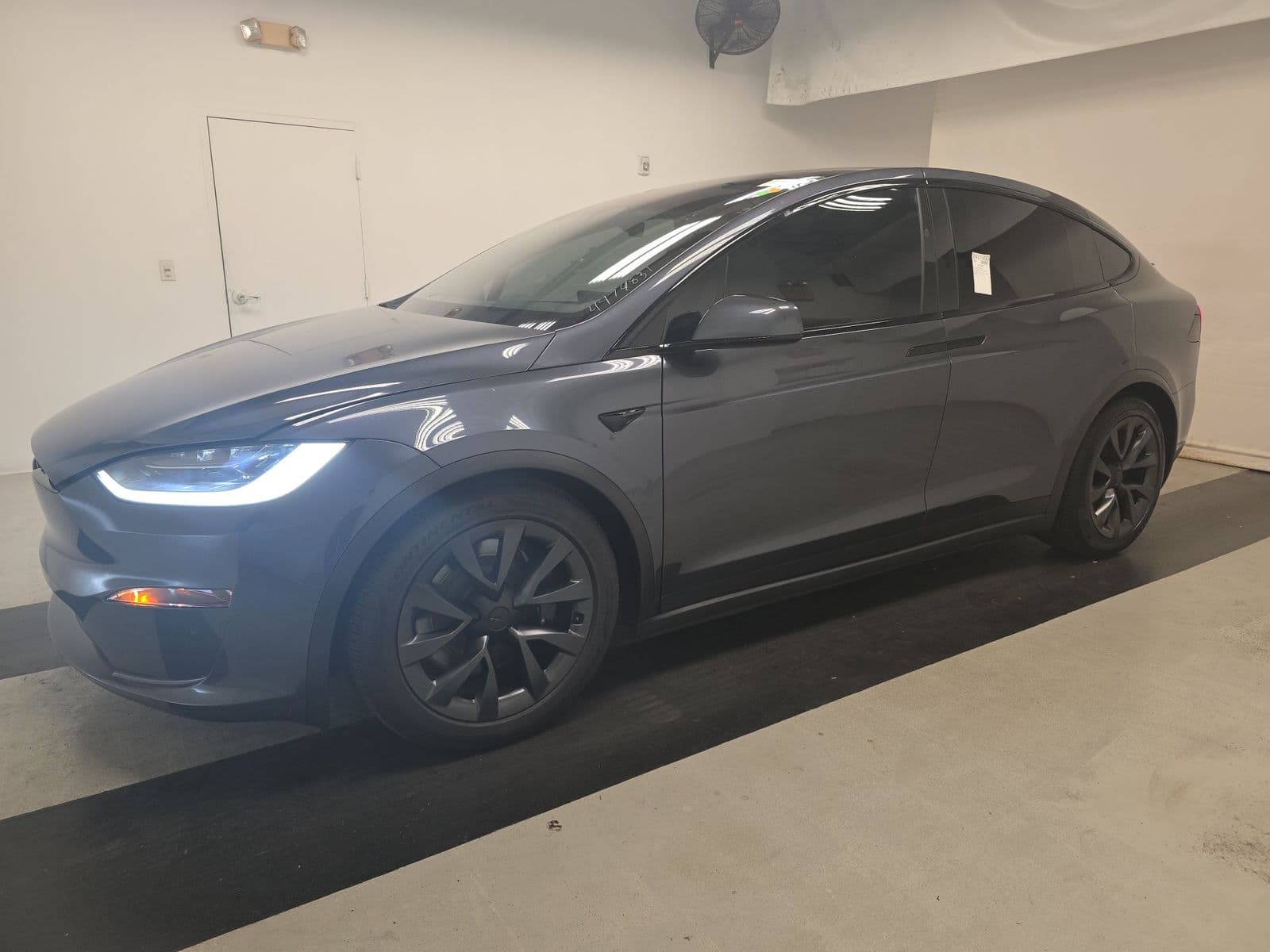 2023 TESLA MODEL X Base