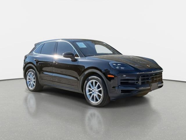 2024 PORSCHE CAYENNE Base