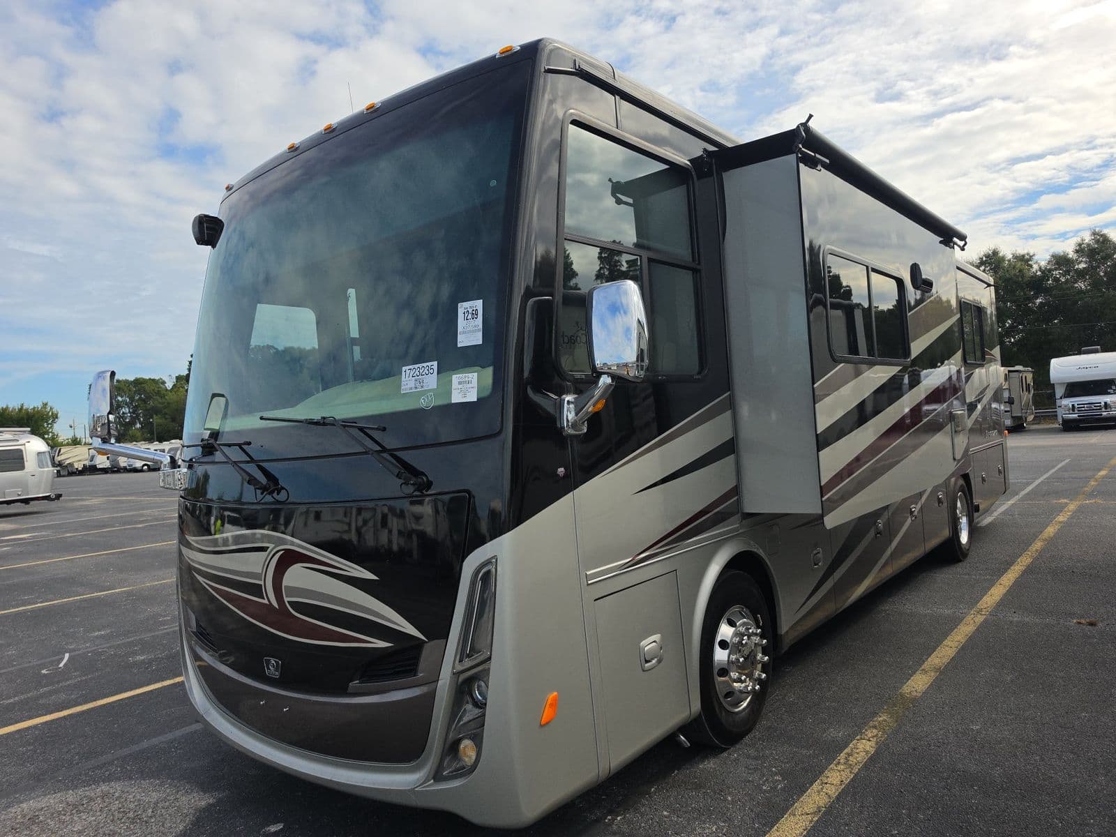 2017 TIFFIN ALLEGRO Breeze