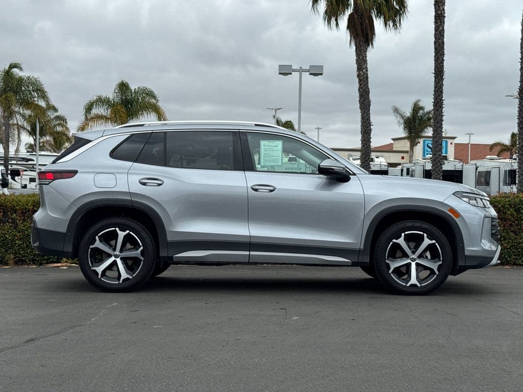 2025 VOLKSWAGEN TIGUAN 2.0T SE