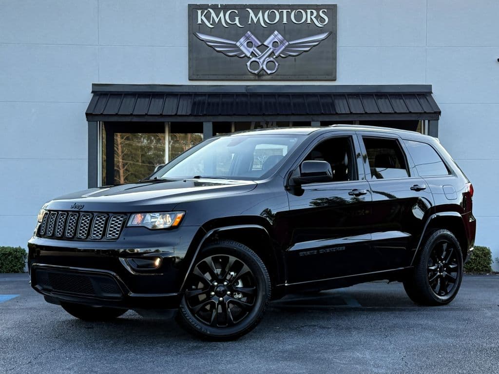 2020 JEEP GRAND CHEROKEE LAREDO ALTITUDE Edition