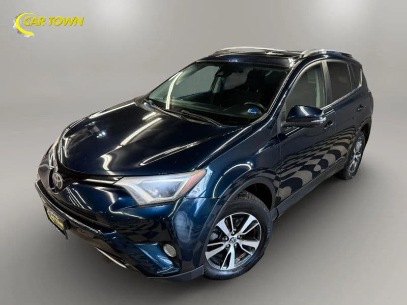 2017 TOYOTA RAV4 XLE