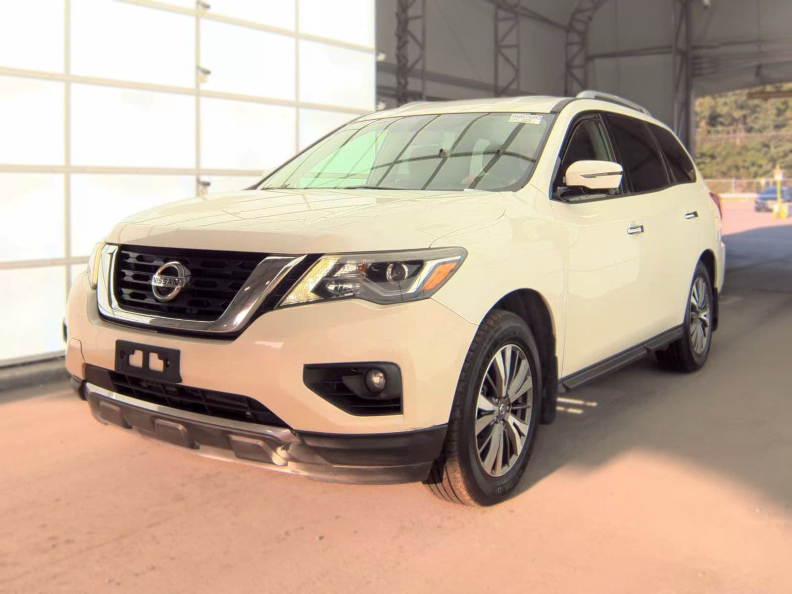 2017 NISSAN PATHFINDER SL