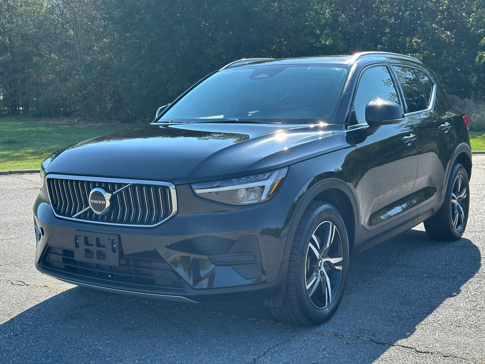 2025 VOLVO XC40 B5 Core