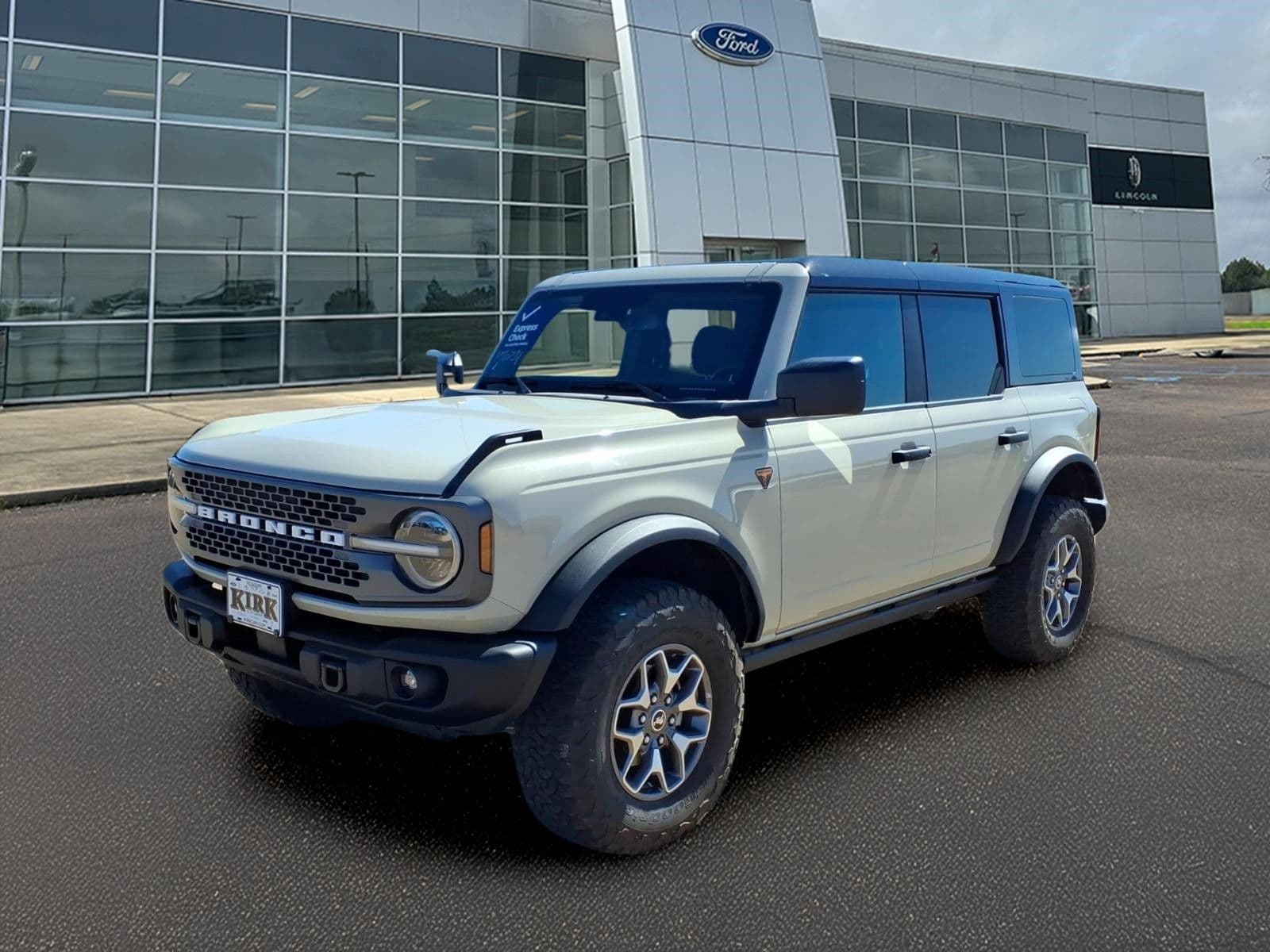 2025 FORD BRONCO Badlands