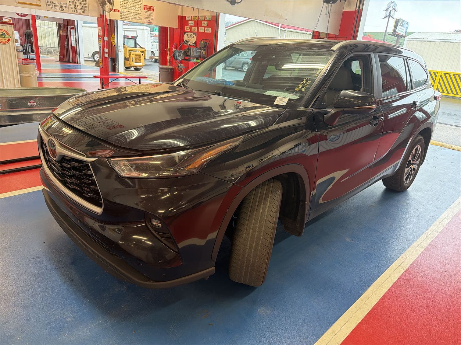 2024 TOYOTA HIGHLANDER XLE