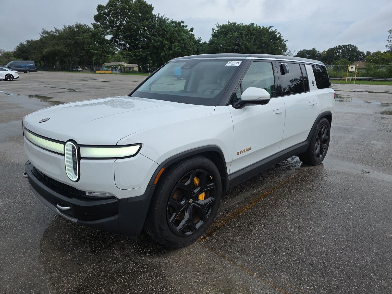 2024 RIVIAN R1S QUAD Large