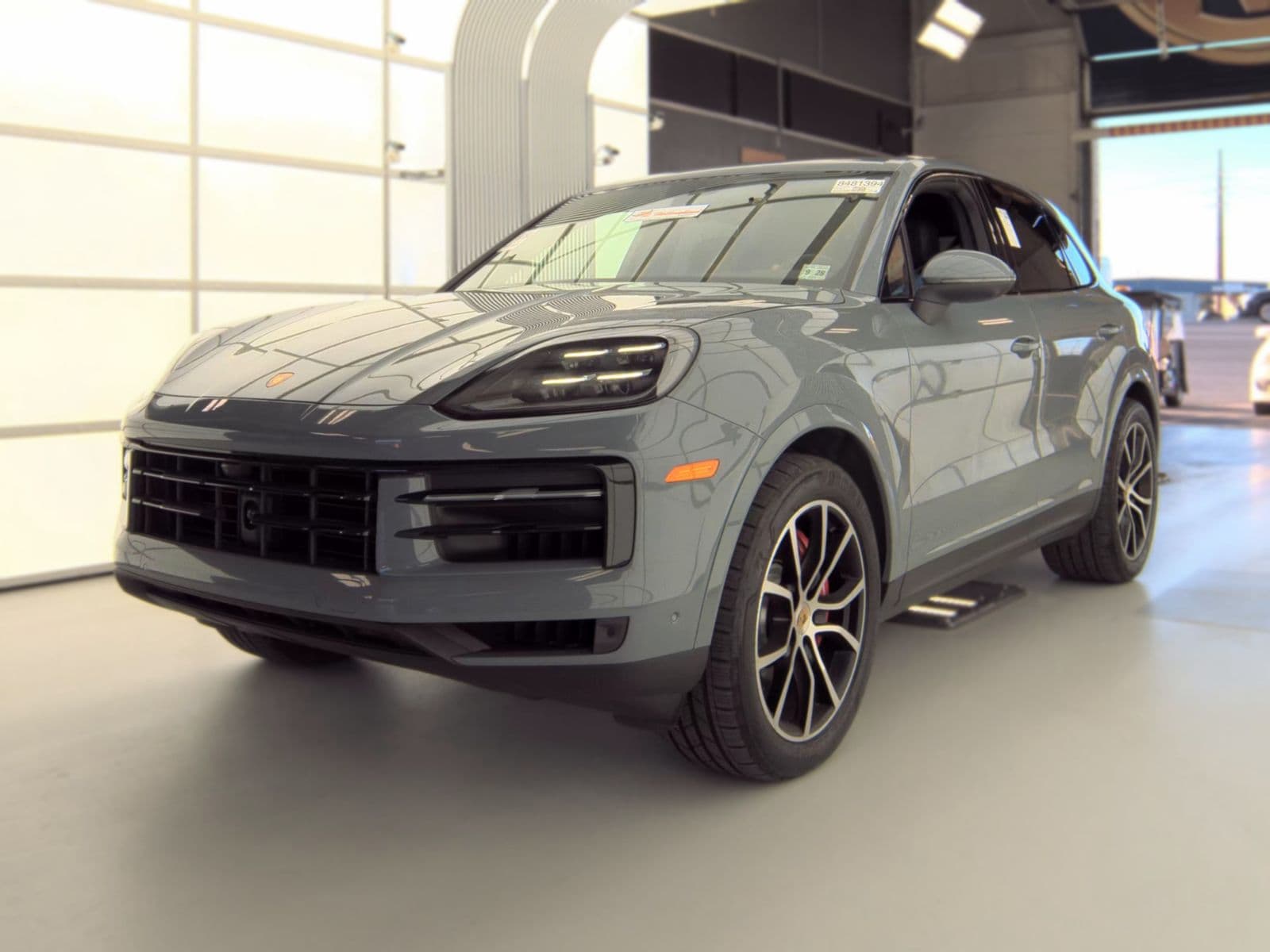 2024 PORSCHE CAYENNE S