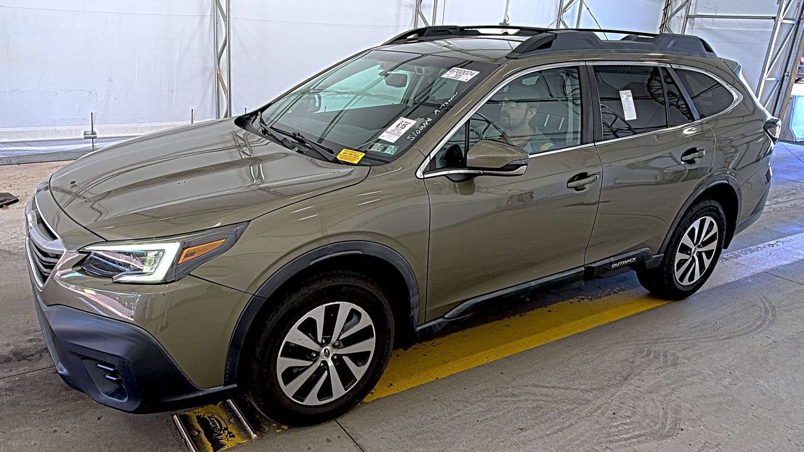2020 SUBARU OUTBACK Premium