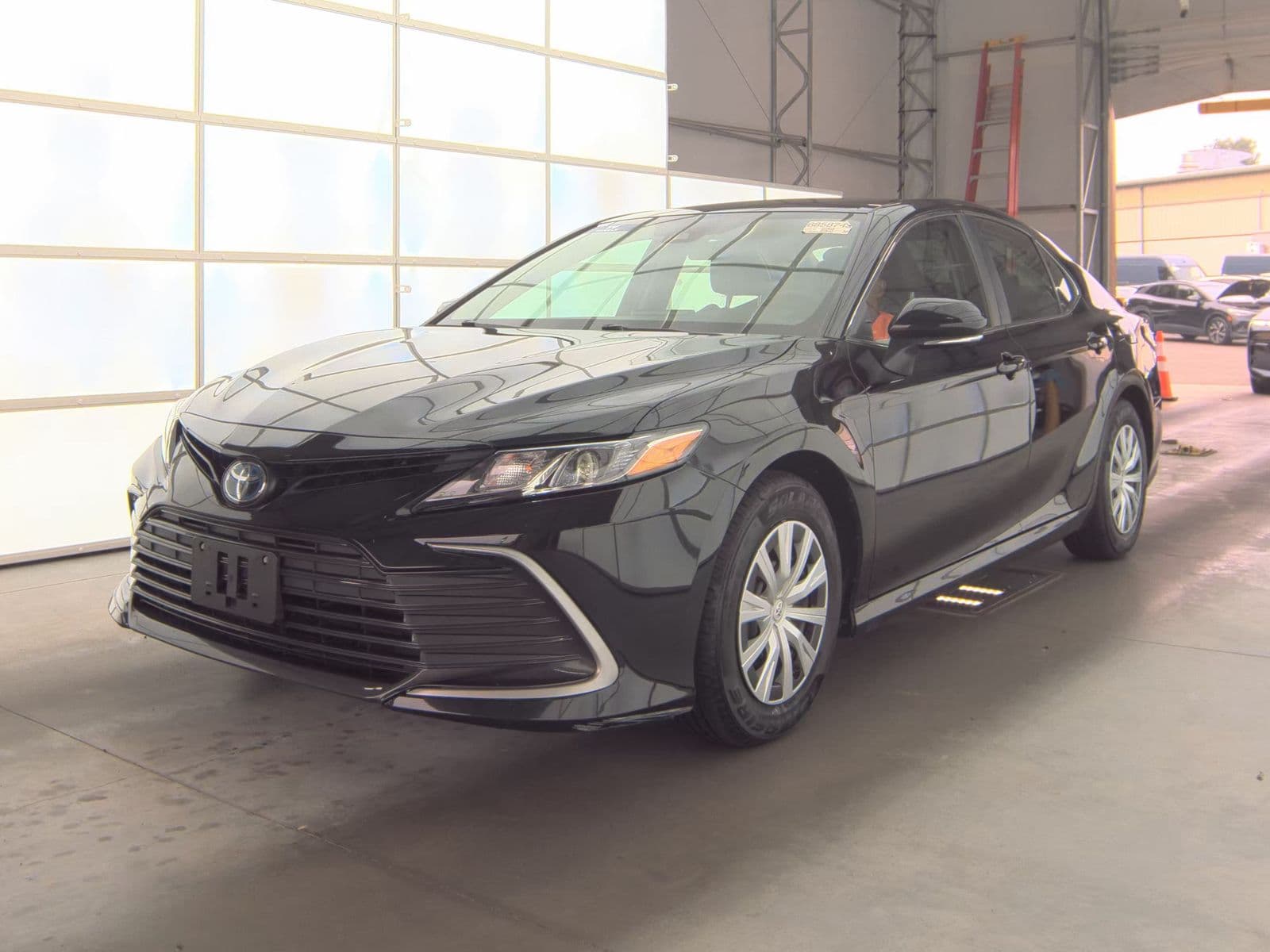 2023 TOYOTA CAMRY HYBRID LE