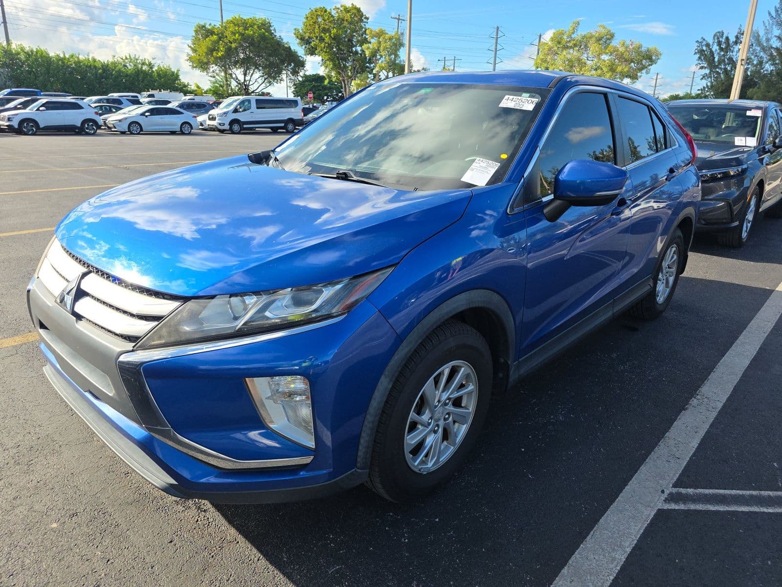 2019 MITSUBISHI ECLIPSE CROSS ES