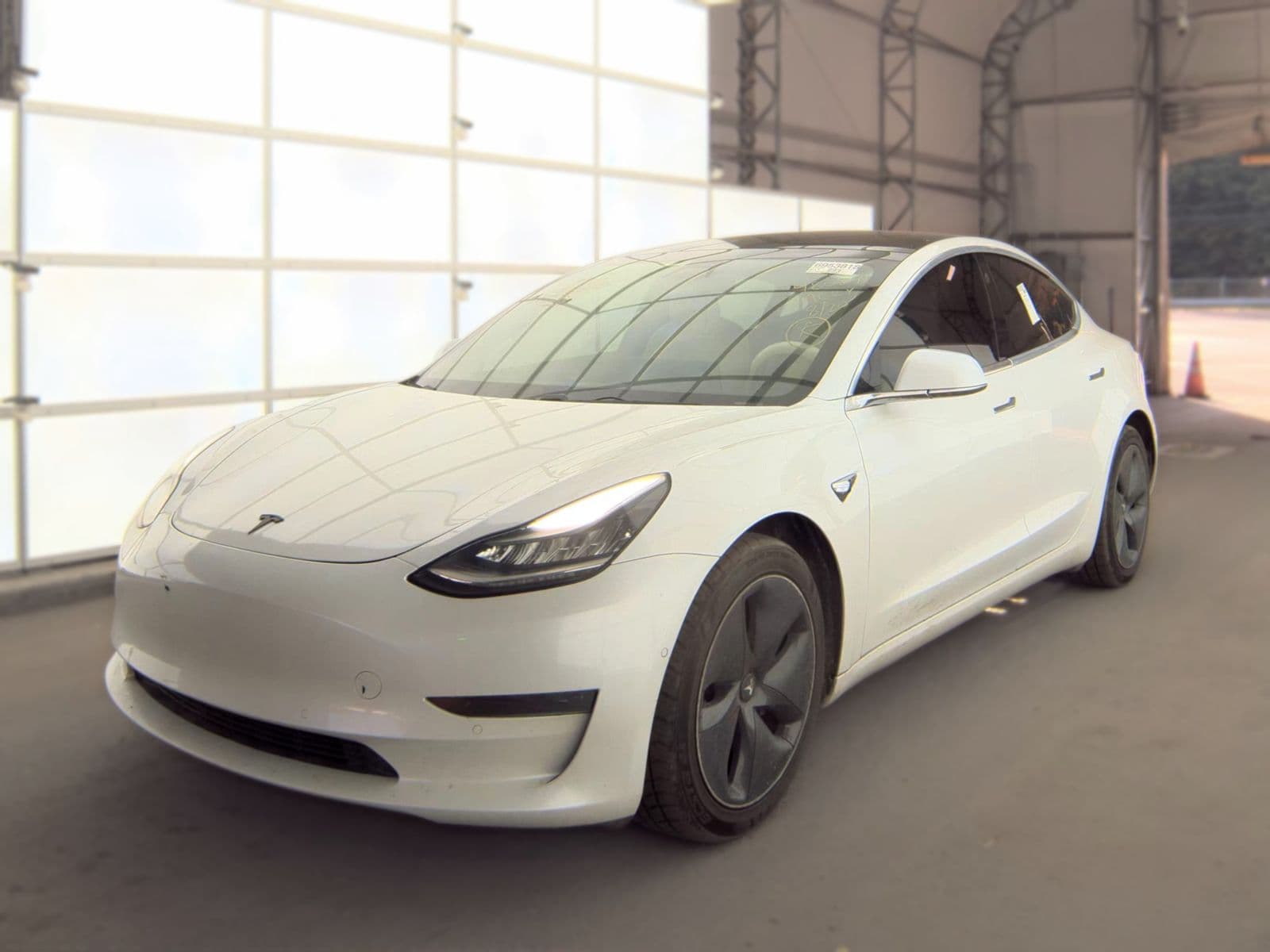 2019 TESLA MODEL 3 STANDARD RANGE Plus
