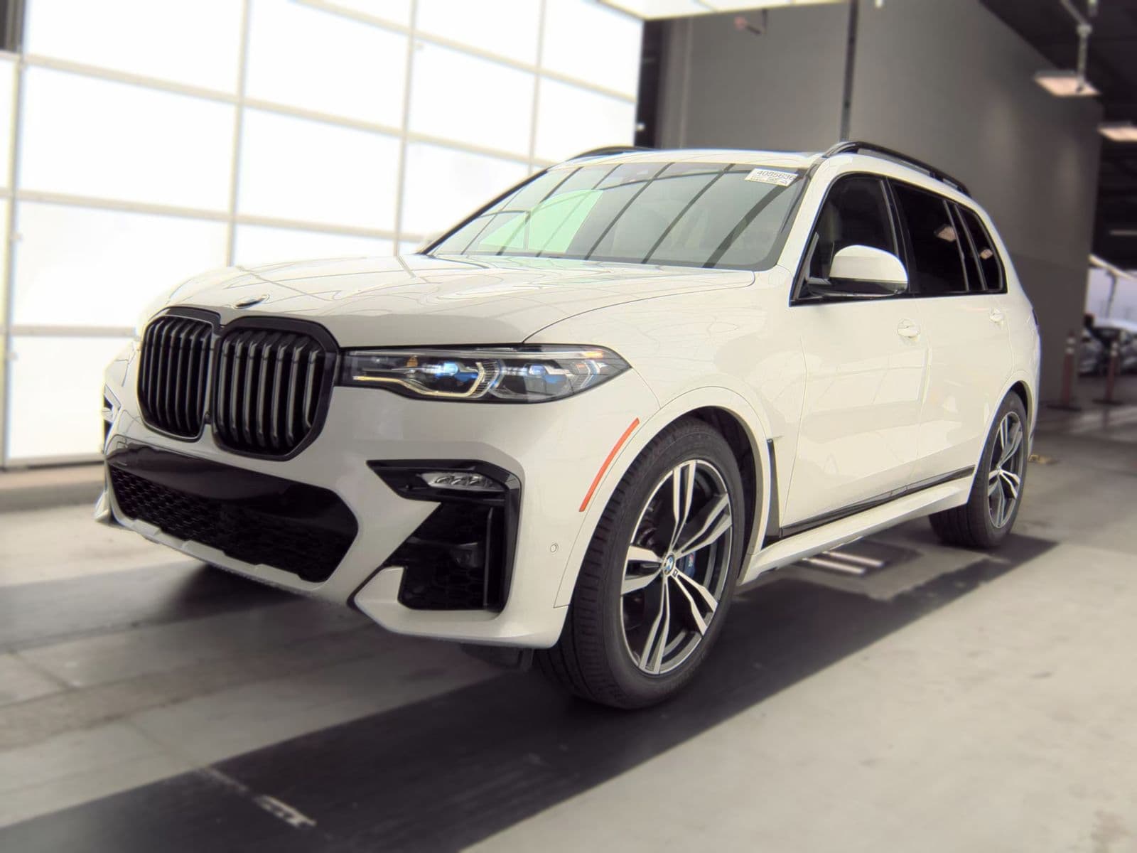 2021 BMW X7 M50i