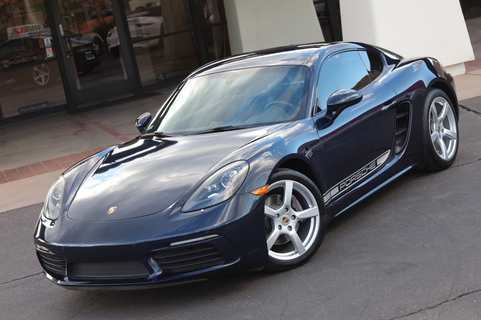 2018 PORSCHE 718 CAYMAN Base