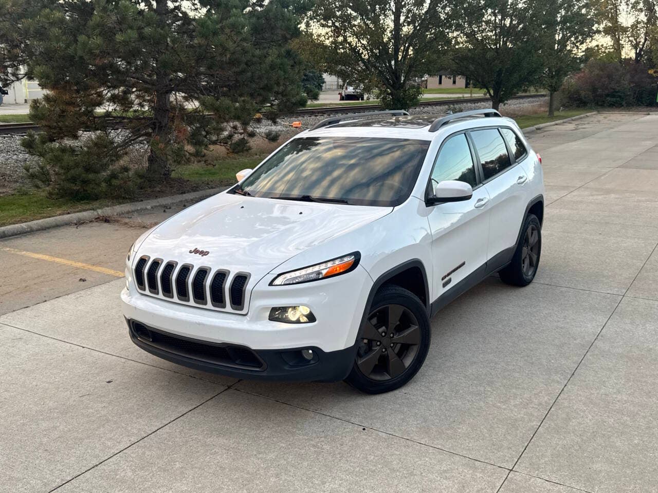 2017 JEEP CHEROKEE LATITUDE 75TH ANNIVERSARY Edition