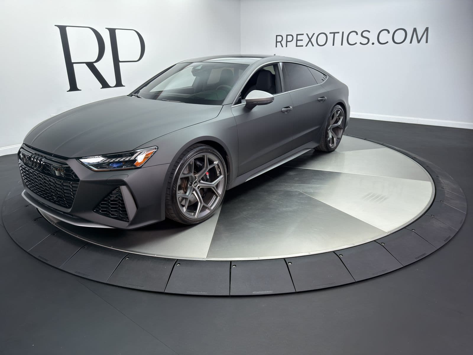 2024 AUDI RS 7 performance