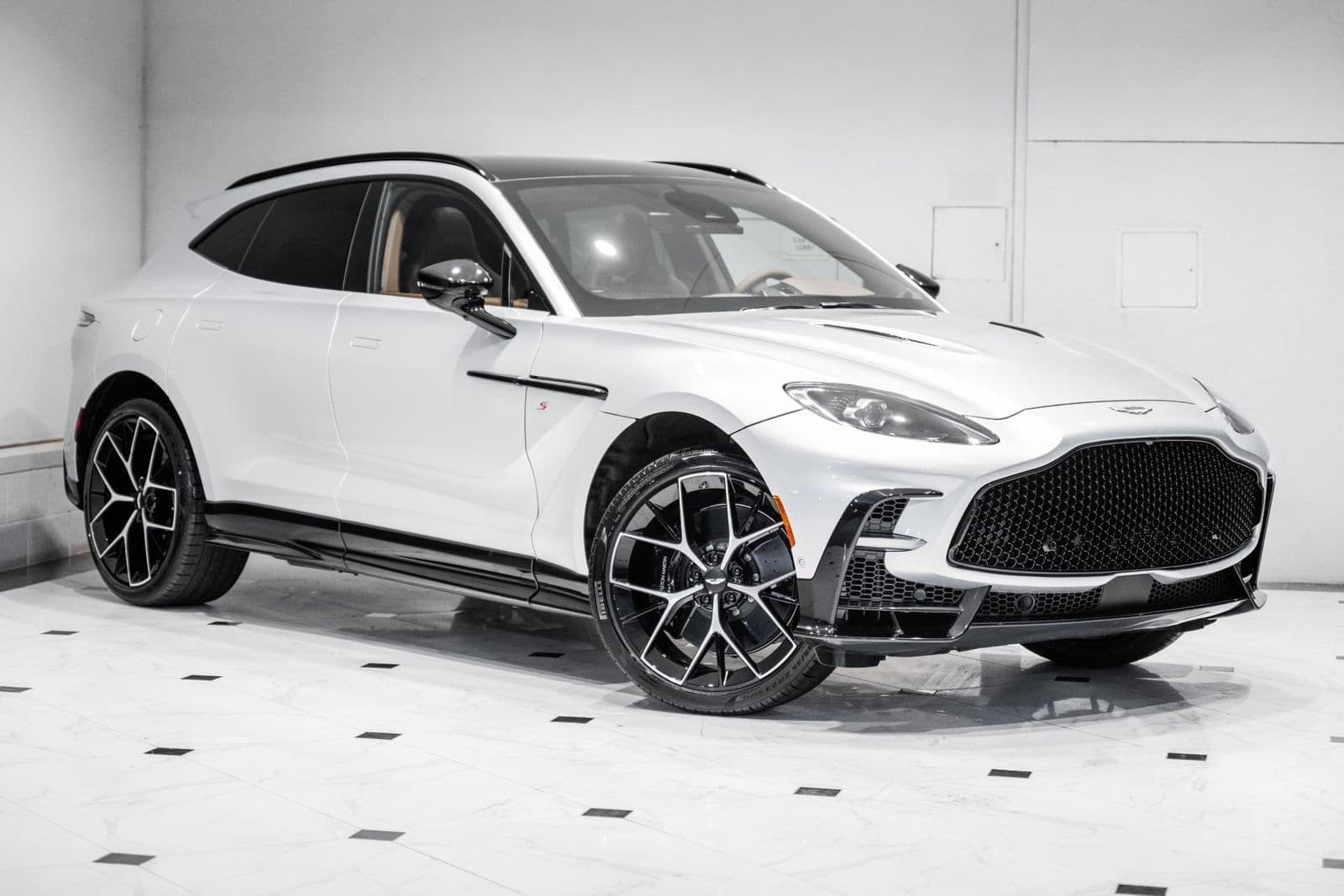2026 ASTON MARTIN DBX S