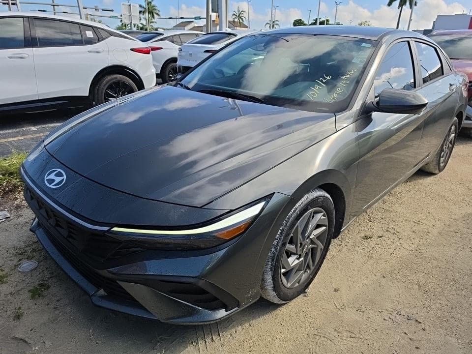 2024 HYUNDAI ELANTRA SEL