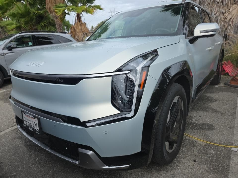 2024 KIA EV9 Land