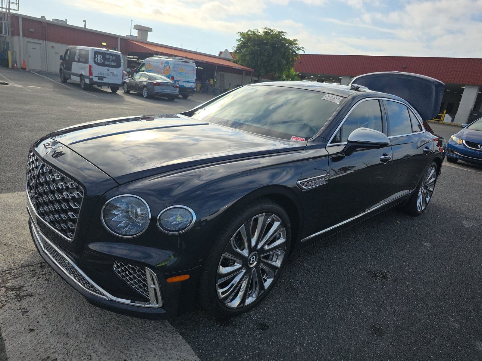 2025 BENTLEY FLYING SPUR Speed