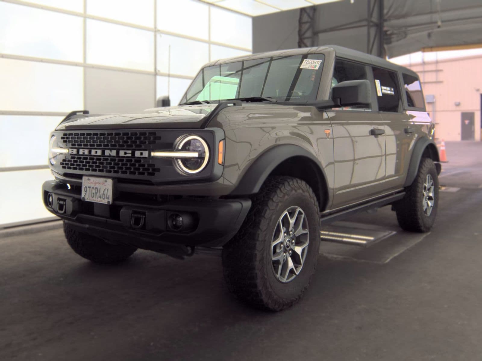 2025 FORD BRONCO Badlands
