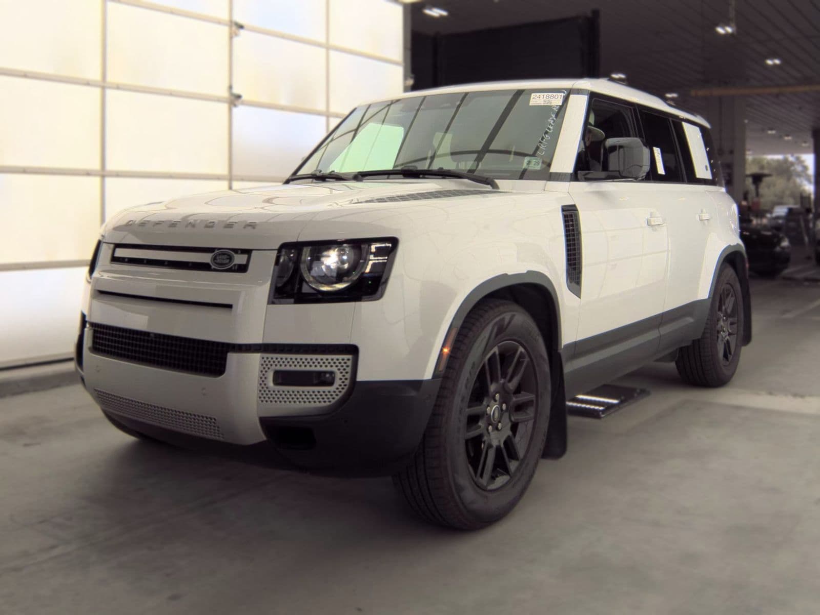2024 LAND ROVER DEFENDER 110 S