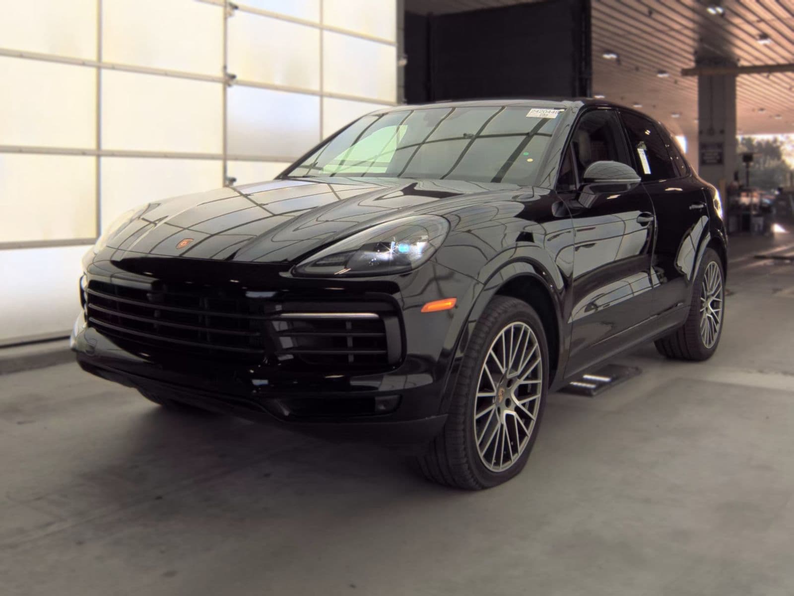 2023 PORSCHE CAYENNE PLATINUM Edition