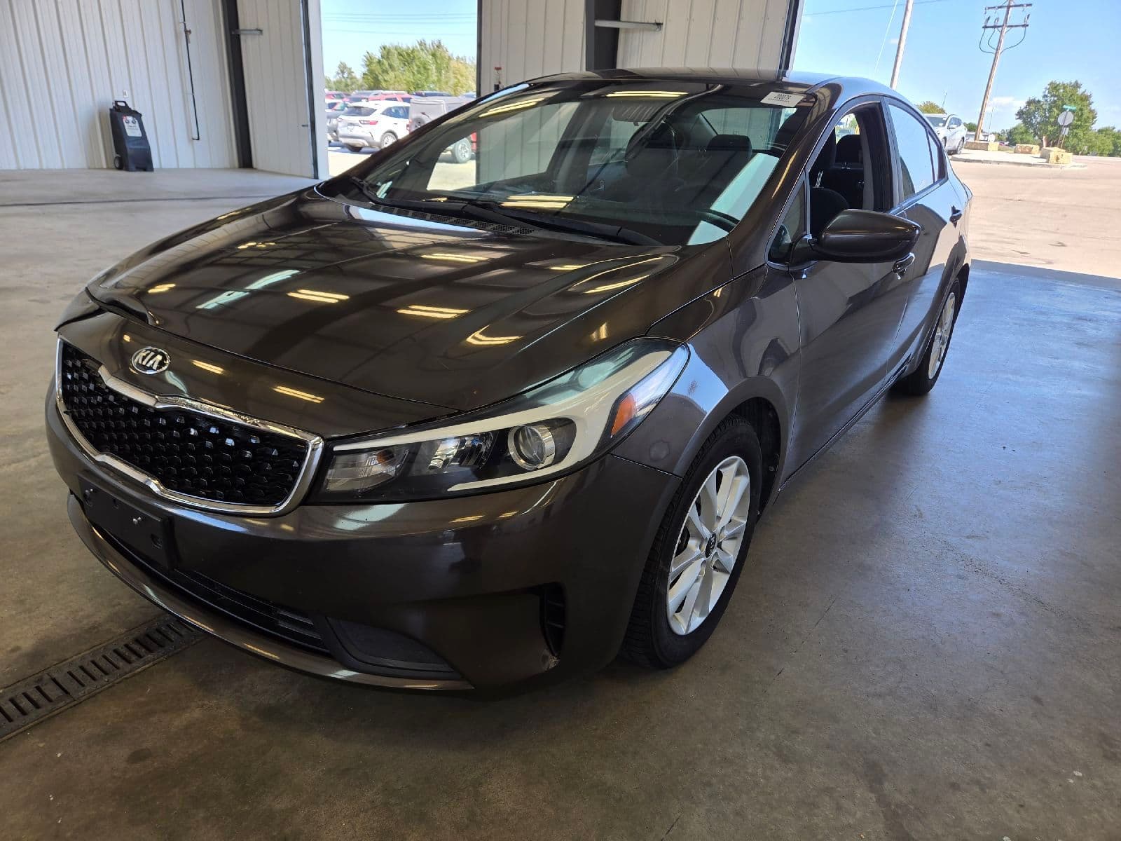 2017 KIA FORTE LX