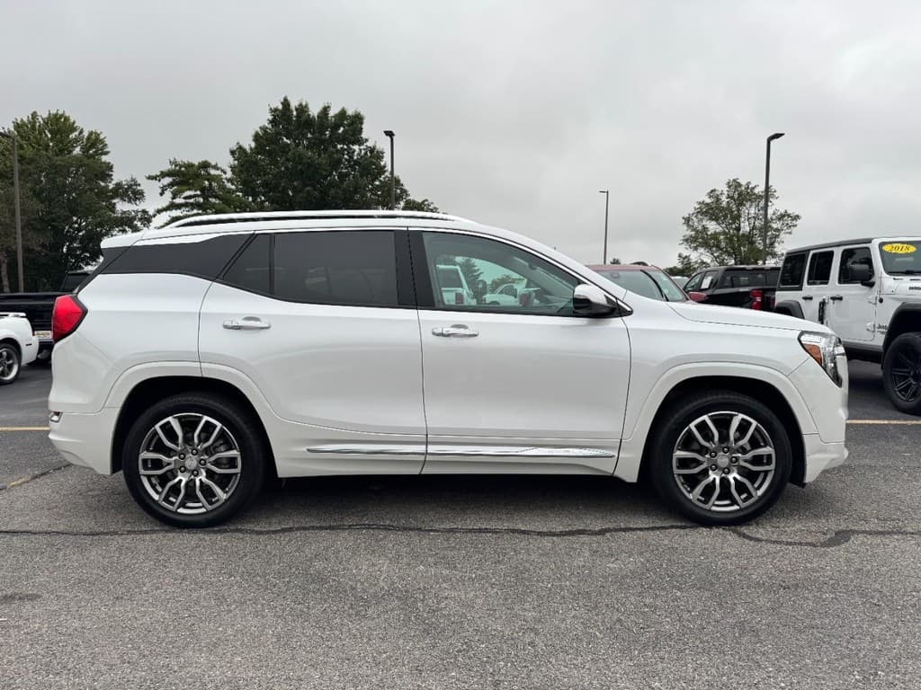 2024 GMC TERRAIN Denali