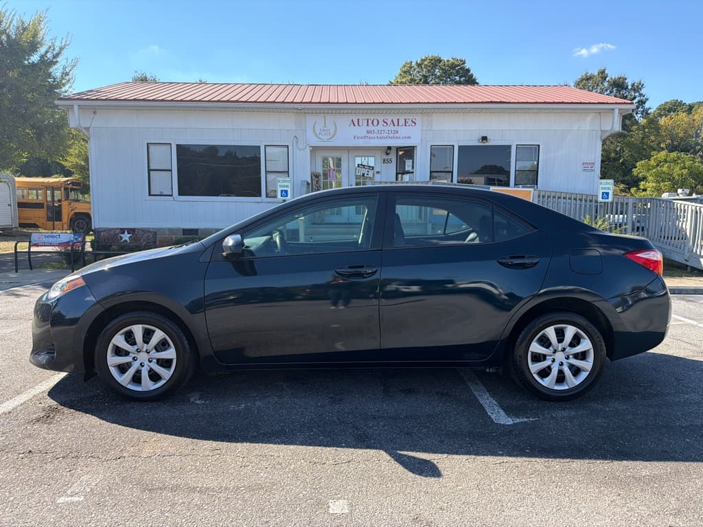 2018 TOYOTA COROLLA LE