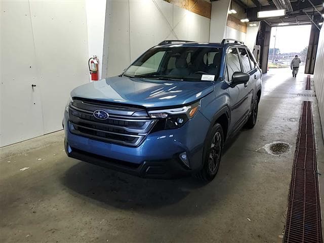 2025 SUBARU FORESTER Premium