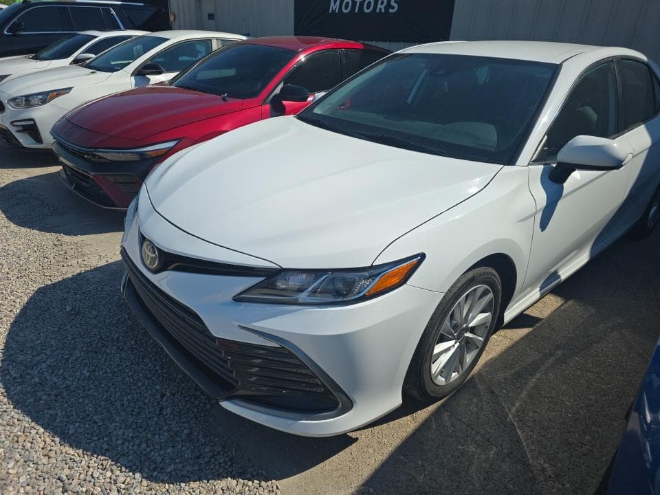 2024 TOYOTA CAMRY LE