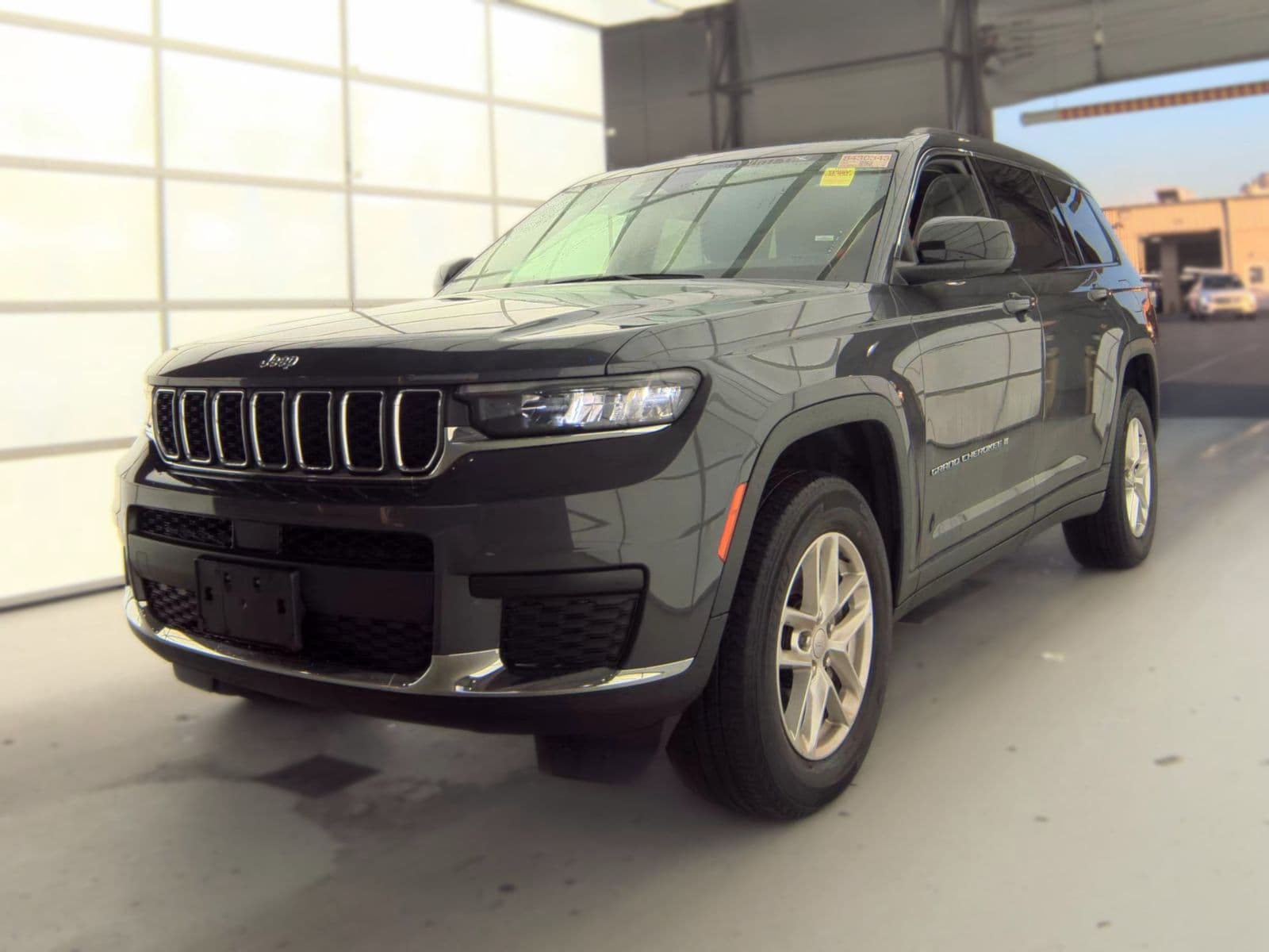 2023 JEEP GRAND CHEROKEE L Laredo
