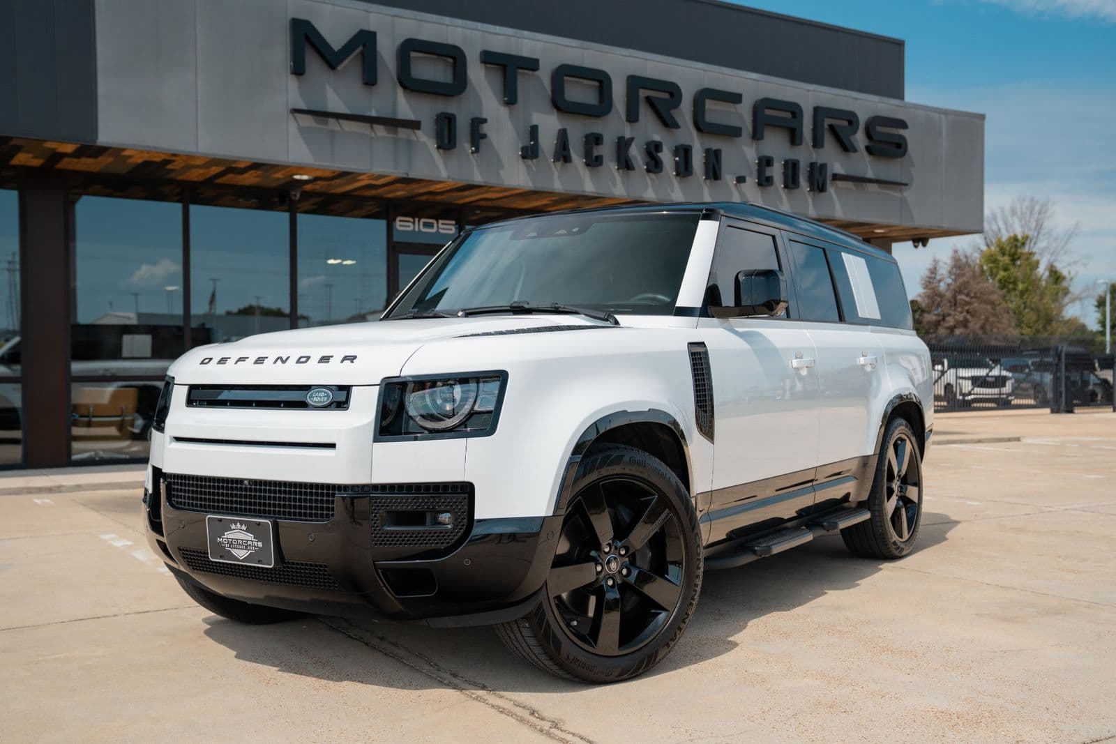 2025 LAND ROVER DEFENDER 130 X-DYNAMIC SE