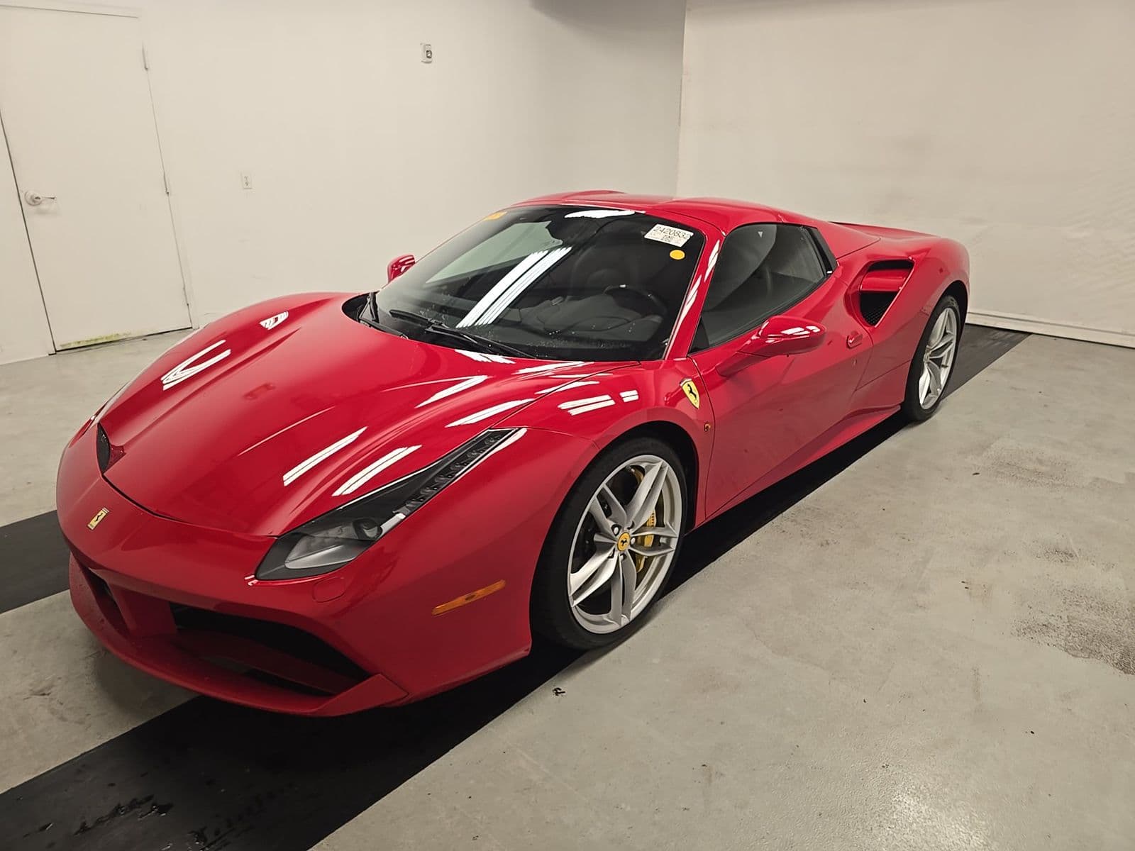 2018 FERRARI 488 Base