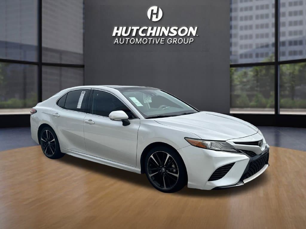 2019 TOYOTA CAMRY XSE