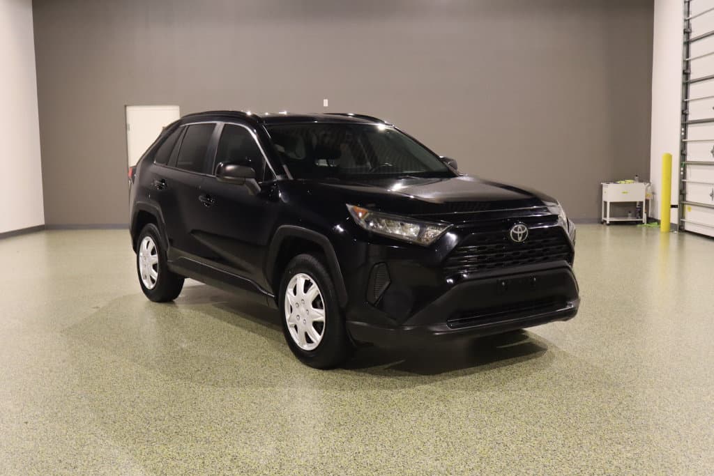 2019 TOYOTA RAV4 LE