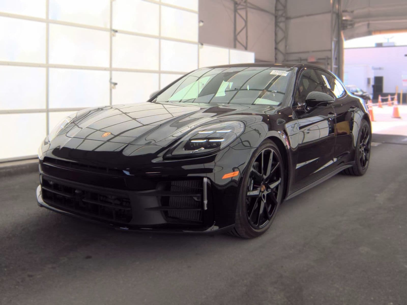 2025 PORSCHE PANAMERA 4
