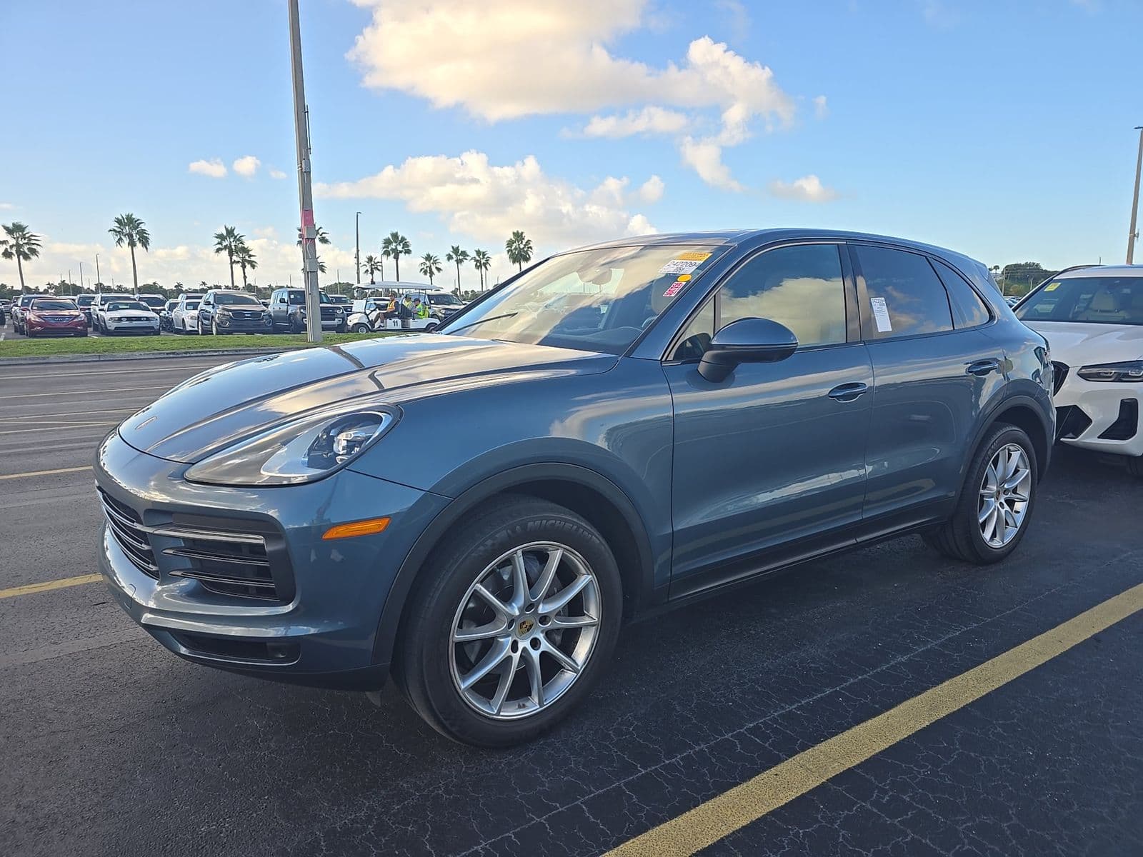 2020 PORSCHE CAYENNE Base
