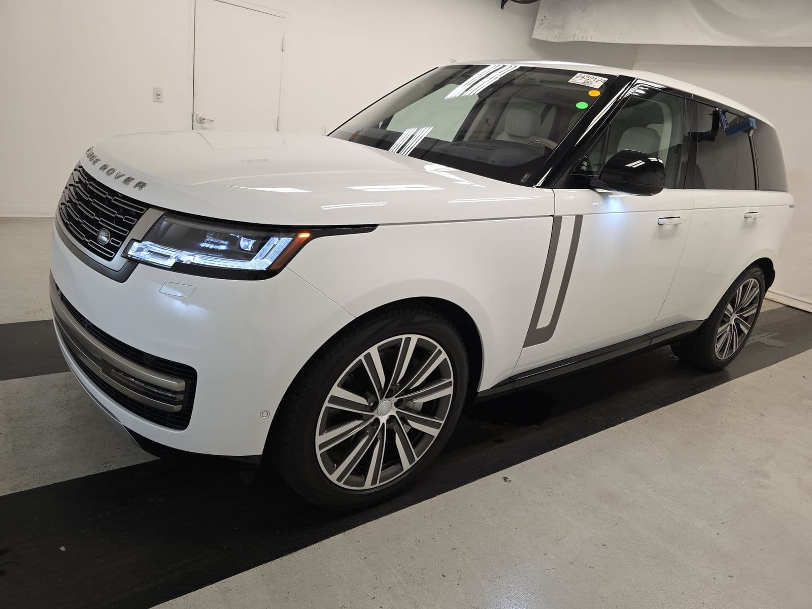 2023 LAND ROVER RANGE ROVER SE