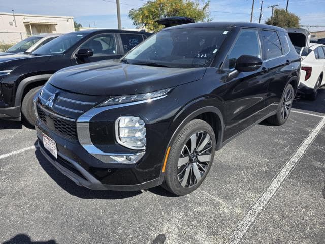 2025 MITSUBISHI OUTLANDER SE