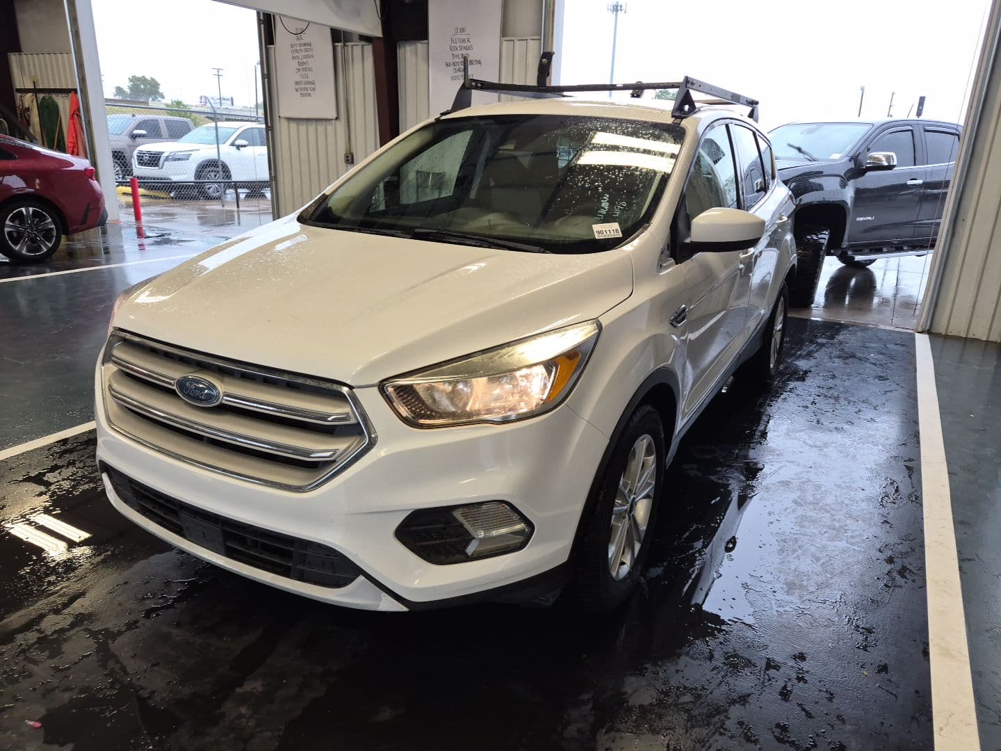 2019 FORD ESCAPE SE