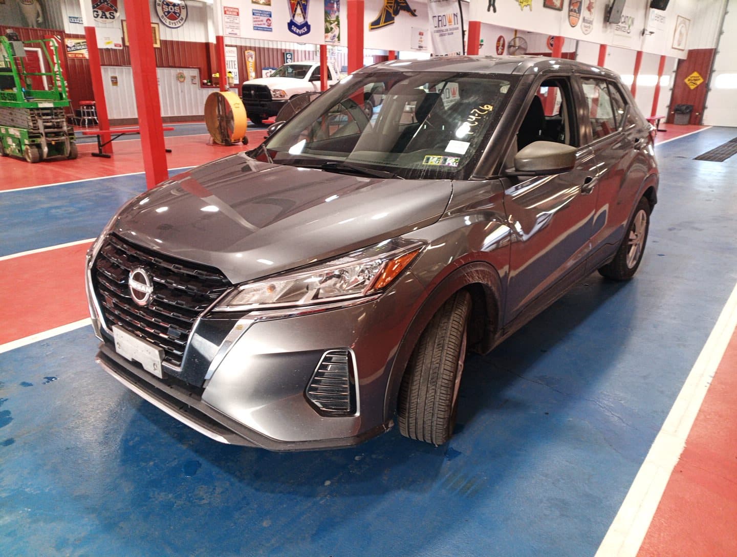 2023 NISSAN KICKS S