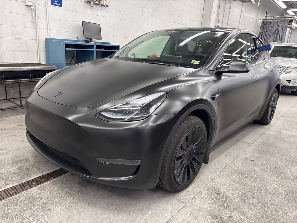 2025 TESLA MODEL Y LONG Range